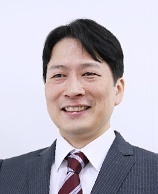 行政書士　岡田洋一郎